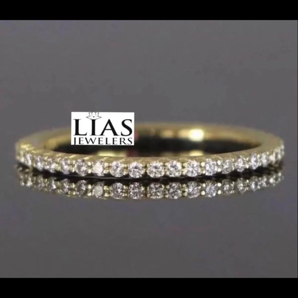 New 18k yellow gold wedding ring